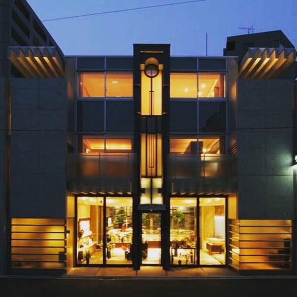 「丸松」　（愛知県名古屋市東区）の花屋店舗写真1